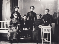 Rodina Lienertova (babička z matčiny strany)
