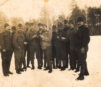Karl Lobwasser, Großvater mütterlicherseits (zweiter von rechts)