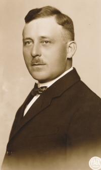 Jaroslav Tobyáš, the 30s