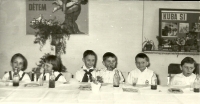 Setkání Jiskřiček a Pionýrů v roce 1962. Blanka Dospělová druhá zleva