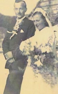 1949 - svatební foto 1