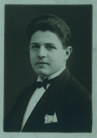 Dad's cousin Béla Grünwald in 1932