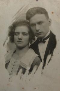parents of Zdena Furman