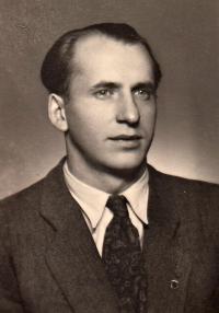 Portrait of Arnošt Karas in 1949