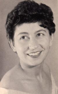 Zlatuše Kosňovská, portrait 2 in 1950s