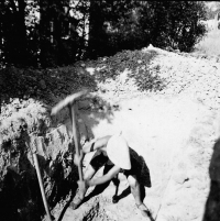 Alois Láznička's father is digging a cover / Zlín / 1944
