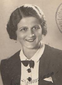Emílie Jetmarová, Jaroslava Tomšů's mother