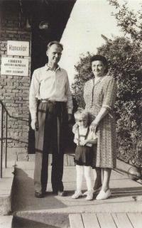 1961 - Zdeněk a Marie Svobodovi (rodiče Marty) s nejmladším synem