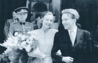 The wedding of witness´s parents, 1940s