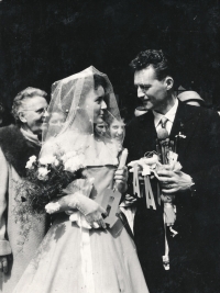 Eva Benešová's first wedding (1960)