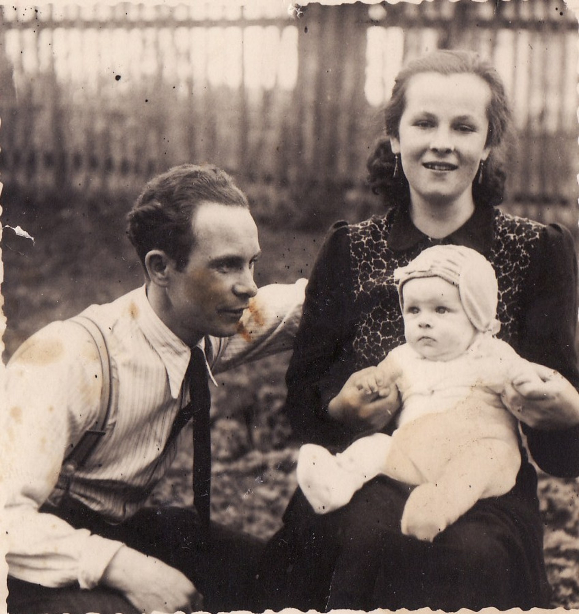 František Grunta, Josefa Gruntová and their son Milan