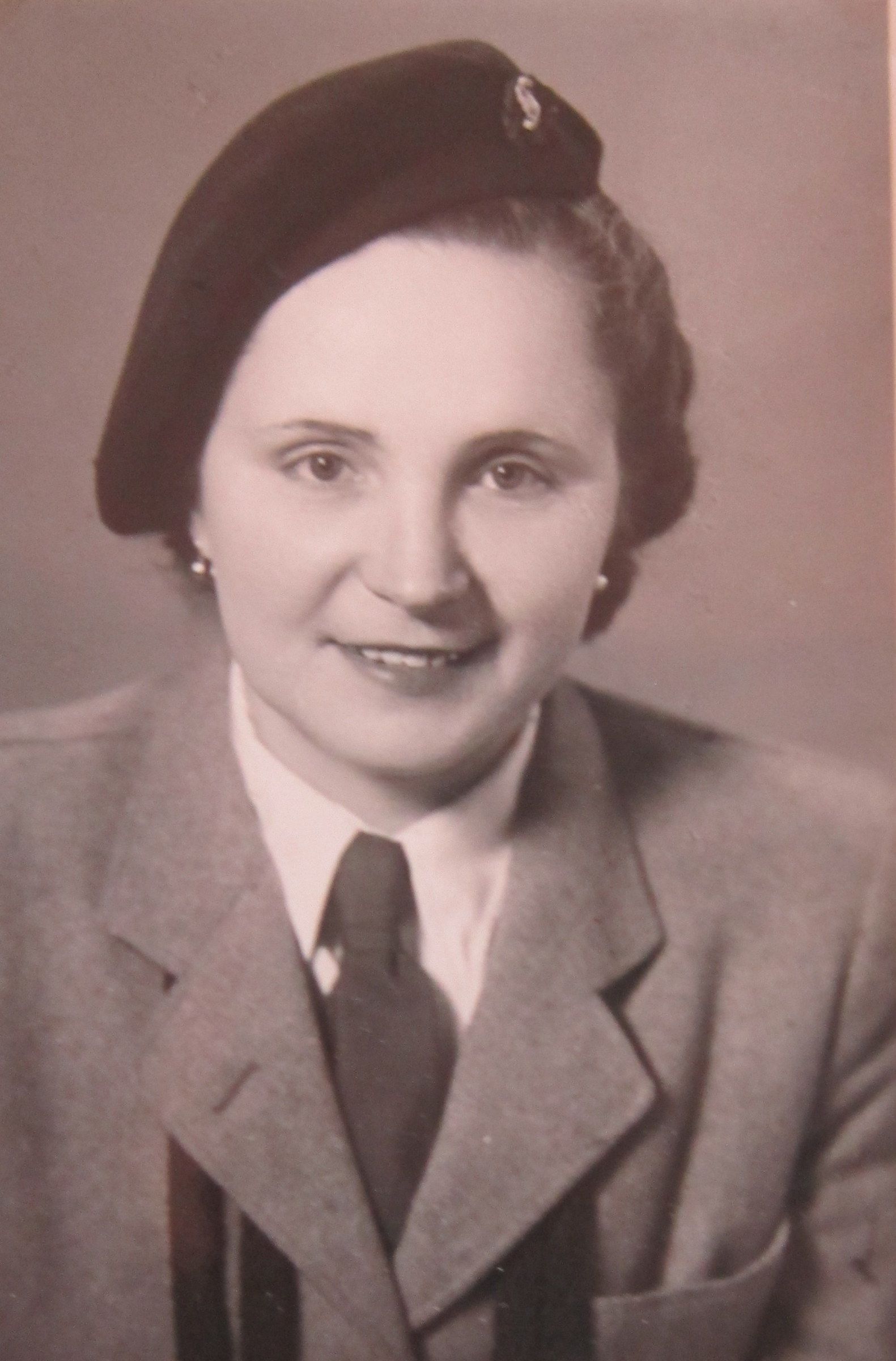 Marie Dedeciusová in a Sokol uniform in 1948