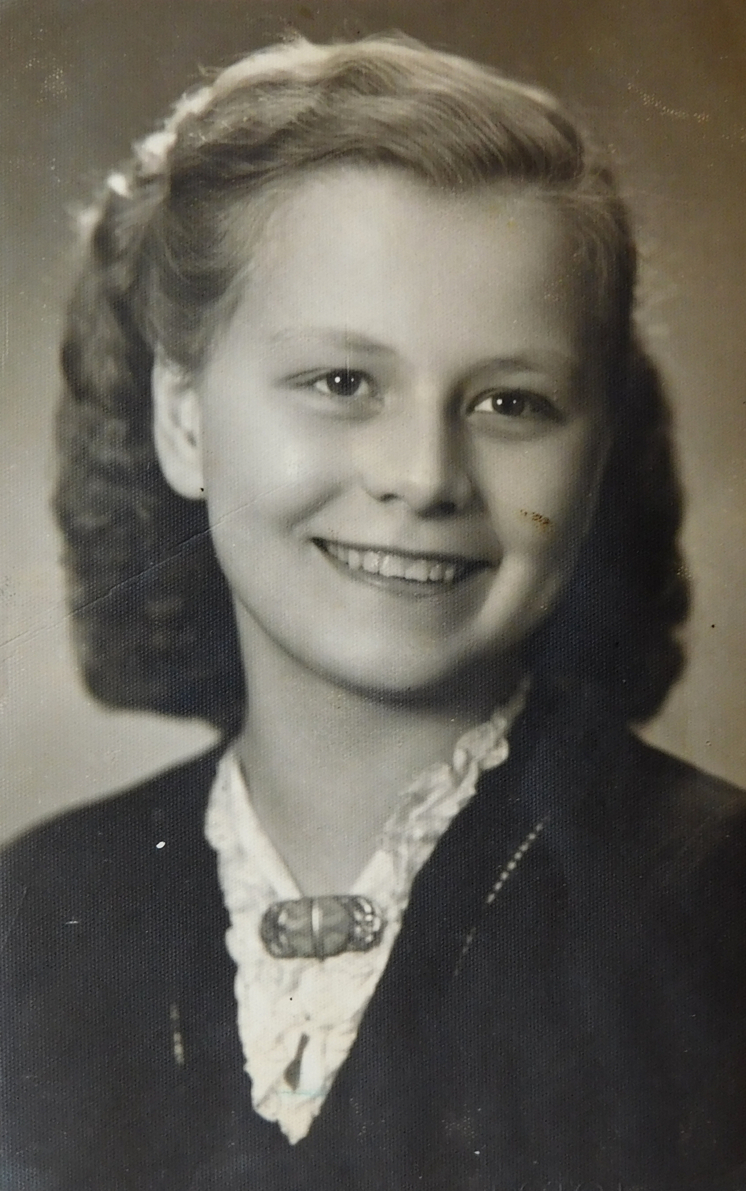 Marie Adámková (Hurtíková) v roce 1946