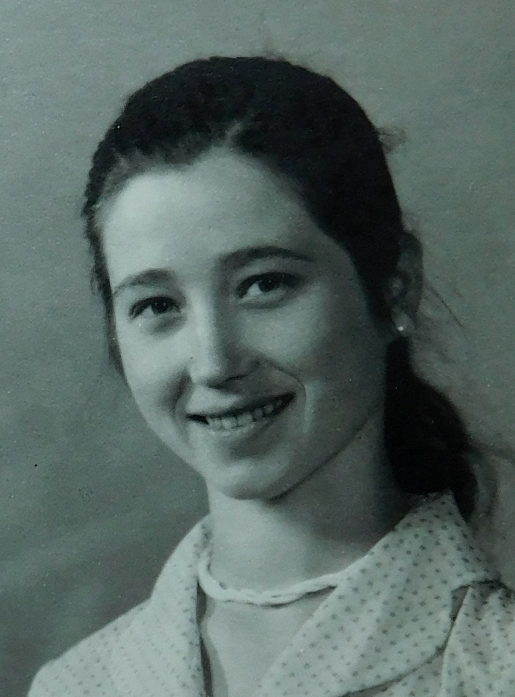 Irini Tcapas (Bulgurisová) v roce 1958 ve Vrbně pod Pradědem