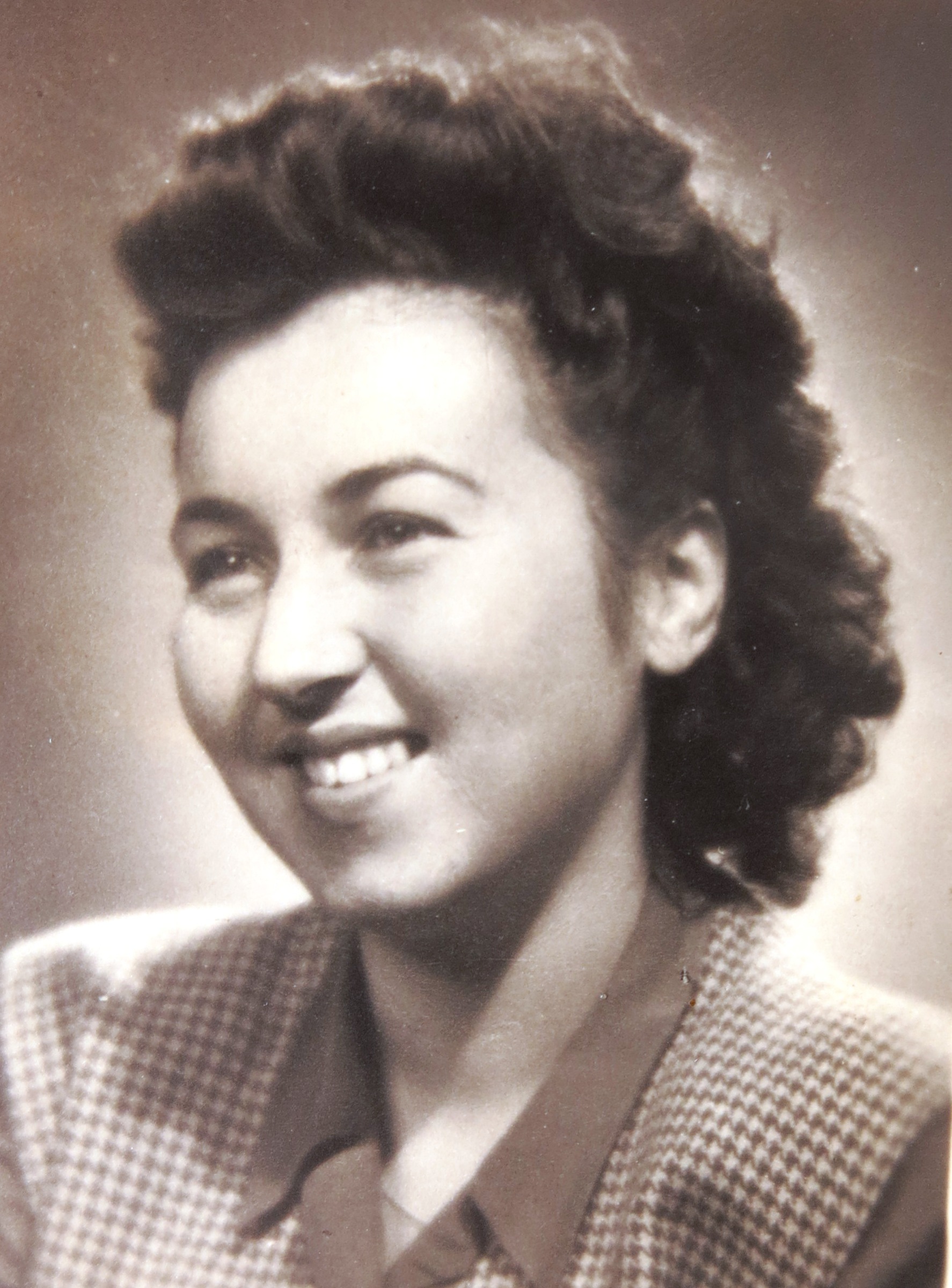 Ruth Mittelmann (Charlotta Neumannová). Bratislava, January 1949.